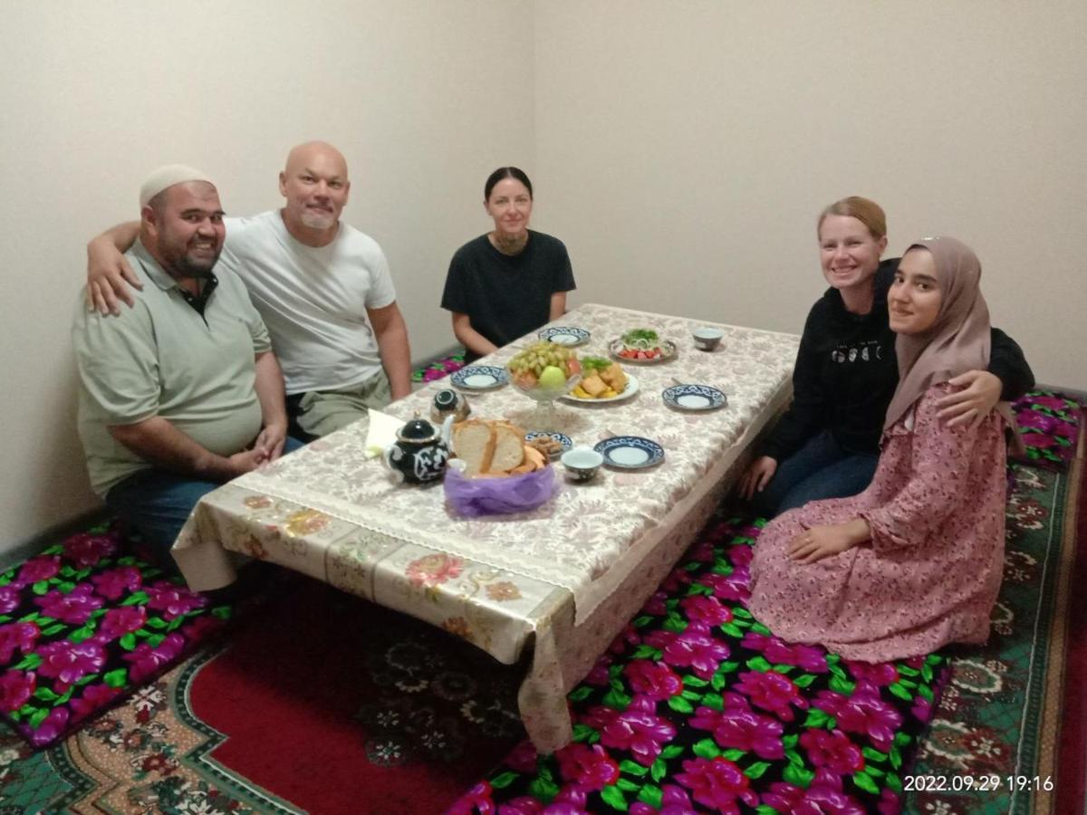 In Center Of Bukhara Family Guest House Mirg'Iyos Bagian luar foto