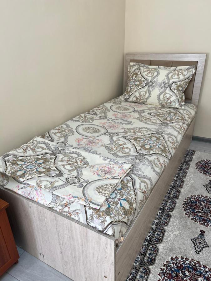 In Center Of Bukhara Family Guest House Mirg'Iyos Bagian luar foto