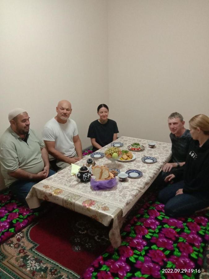In Center Of Bukhara Family Guest House Mirg'Iyos Bagian luar foto